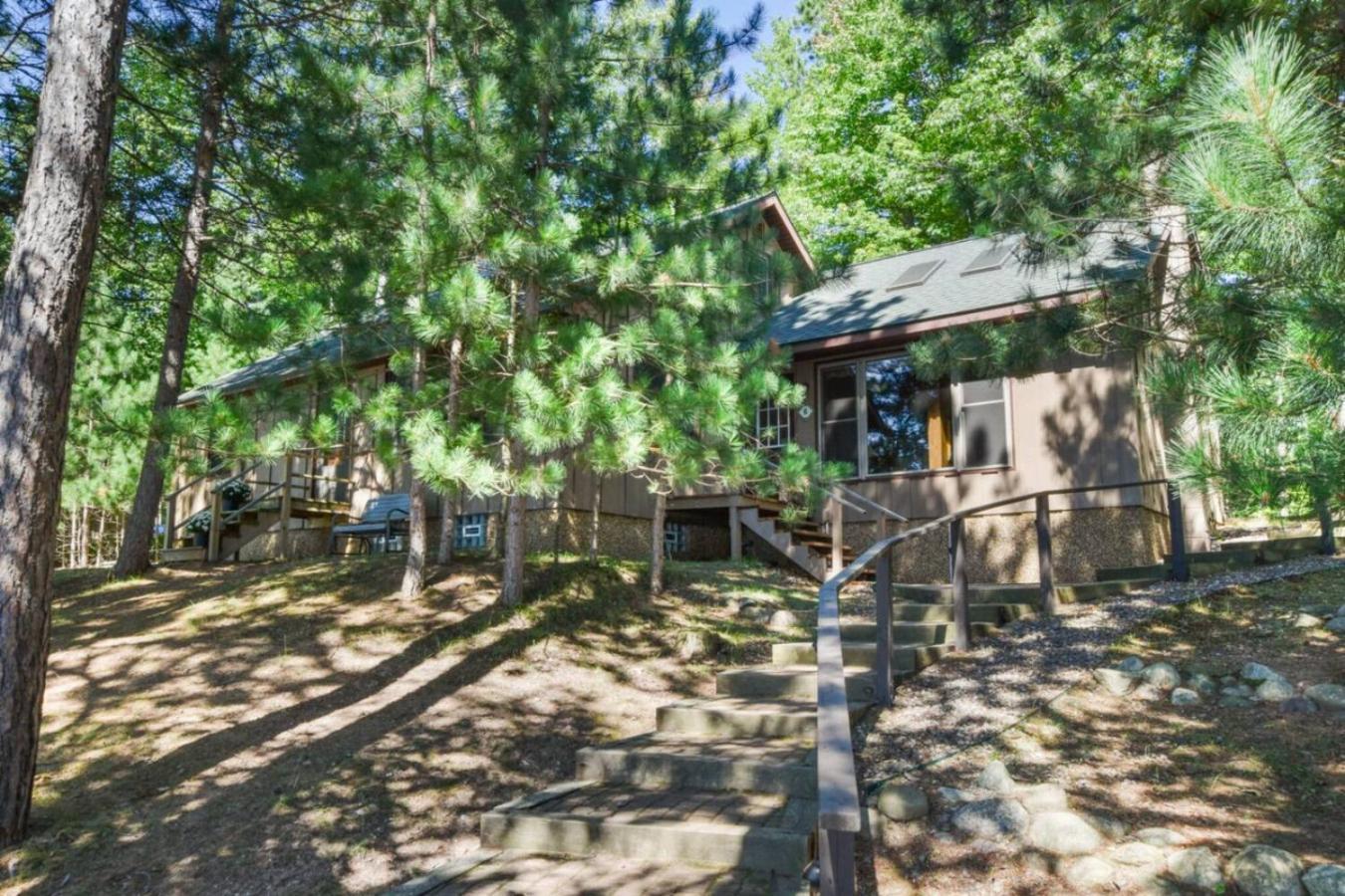 Bayview Resort Sunset Lookout Cabin 6 Saint Germain Exteriör bild